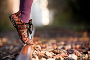 in shoes 1366x768